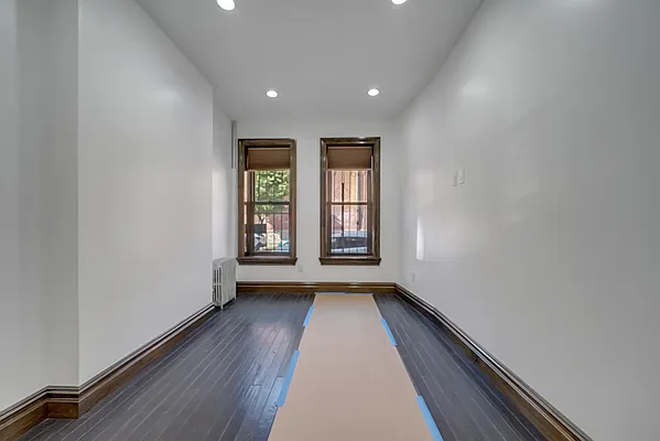Rented by Compass | media 2