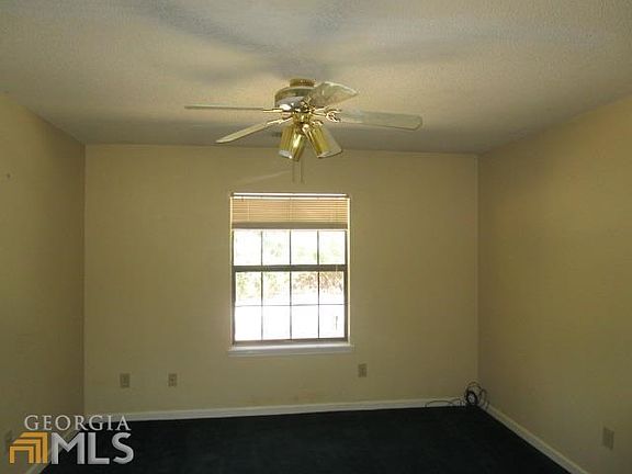 5th image of 544 Willow Ln