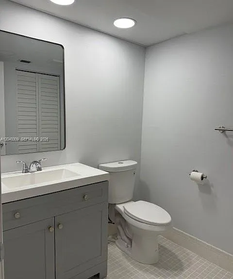1001 SW 128th Ter #404B — Photo 3