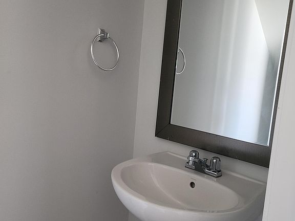 1/2 bath