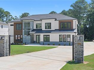 670 Moon Place Rd, Lawrenceville, GA 30044