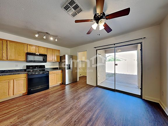 5th image of 2444 E Gleneagle Dr