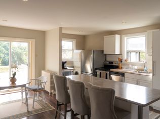 2413 Lake Shore Blvd W, Toronto, ON M8V1C5