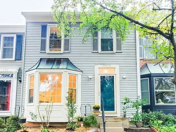 11674 Drumcastle Ter, Germantown, MD 20876