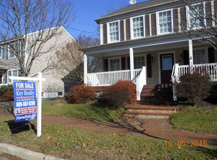 35 Church St, Windsor, NJ 08561