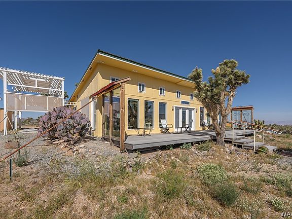 3rd image of 26512 N Yucca Rd