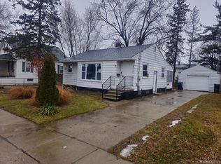 912 Markham St, Flint, MI 48507