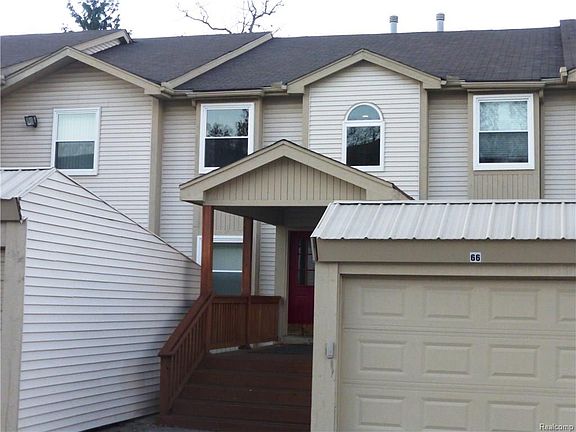 2nd image of 4978 Oak Hill Dr