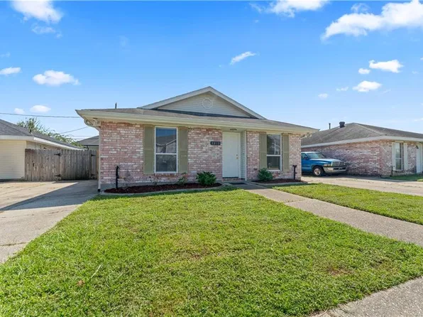 3813 Juno Dr, Chalmette, LA 70043