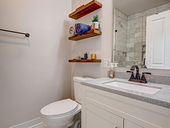 5th image of 3332 W Belden Ave #2N