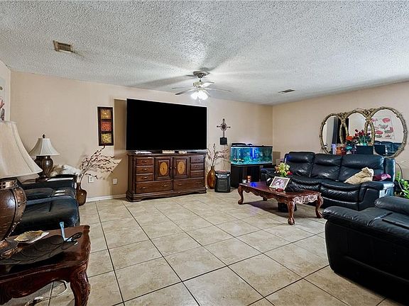 2nd image of 2060 Paine Dr