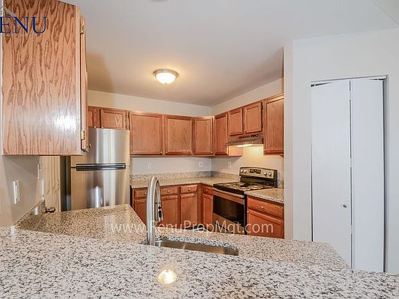 3rd image of 11268 Liberty Landing Dr
