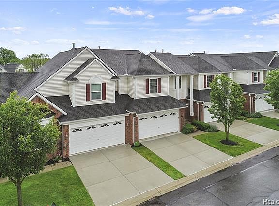 2nd image of 29268 Weston Dr #1