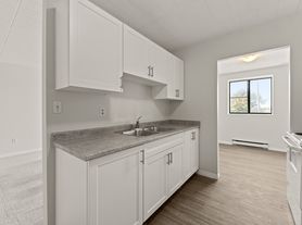 Marine Court Apartments