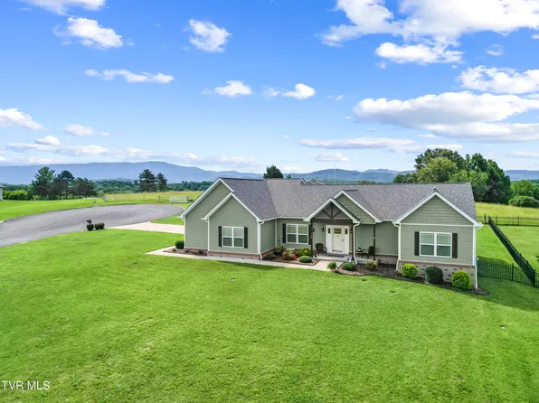 110 Clubhouse Ln, Greeneville, TN 37743