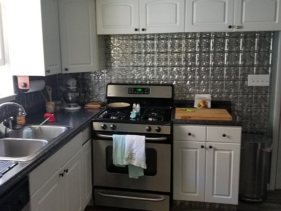 5th image of 1245 Brockley Ave