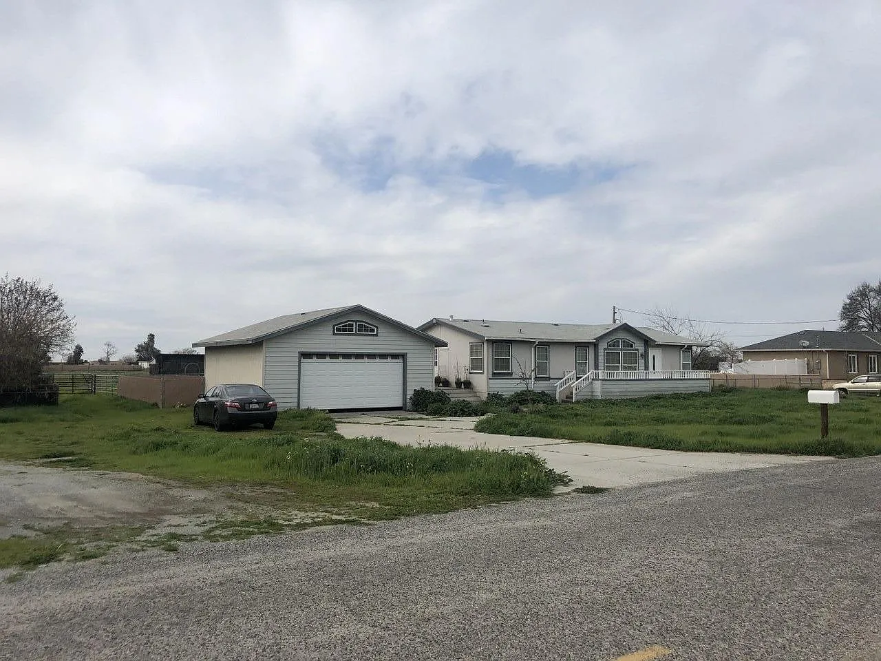 12588 Road 34 3/4 photo 1