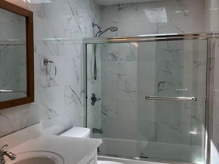 2823 Oswego St N — Photo 13