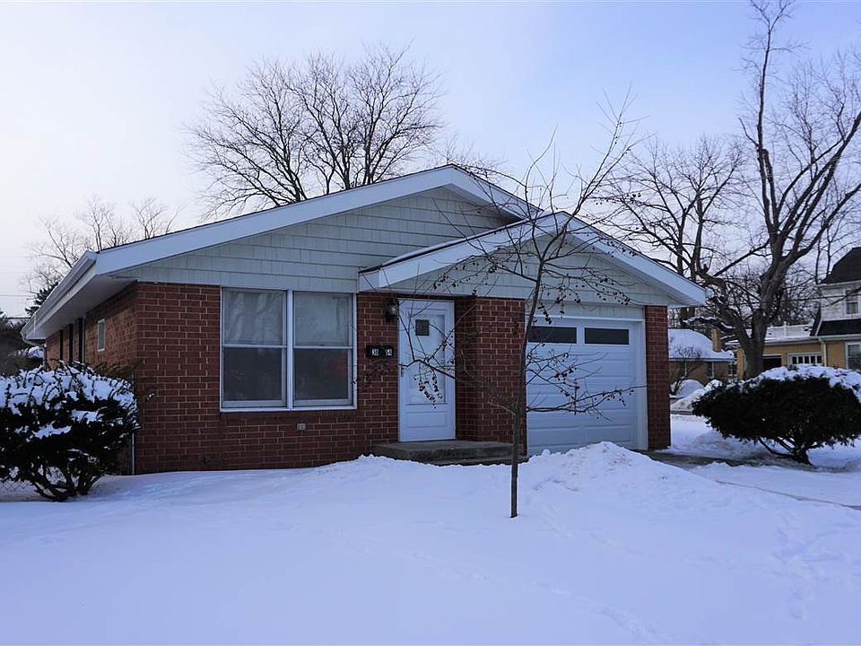 1st image of 3054 Louise St
