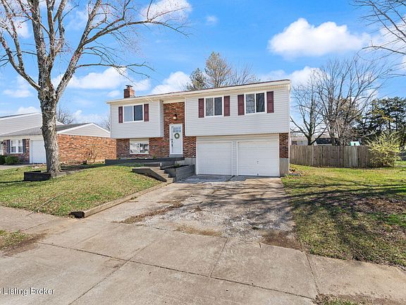 2nd image of 5607 Sprigwood Ln
