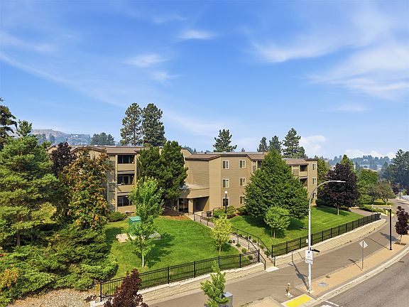 2nd image of 1560 Summit Dr #224