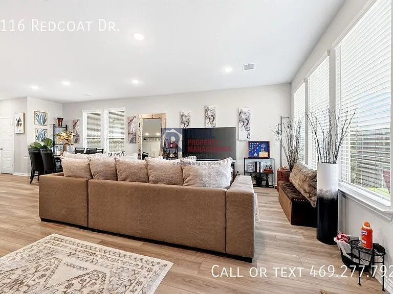 1116 Redcoat Dr — Photo 15