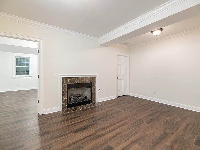 41 Harold St #B — Photo 17
