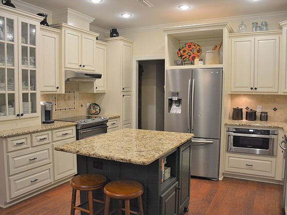 4th image of this home