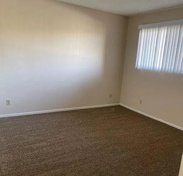 4051 Elm Ave #4 — Photo 6