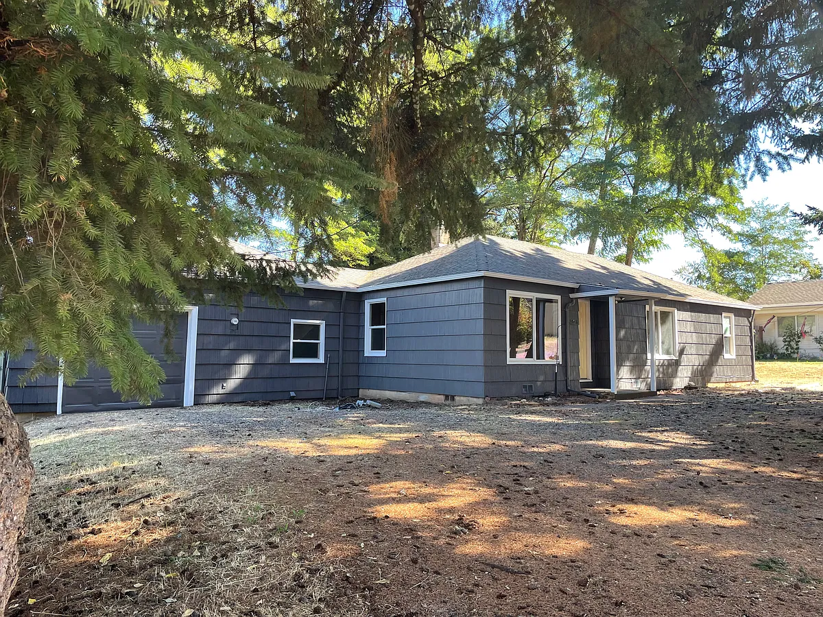 Building Photo - 3576 4th Ave S