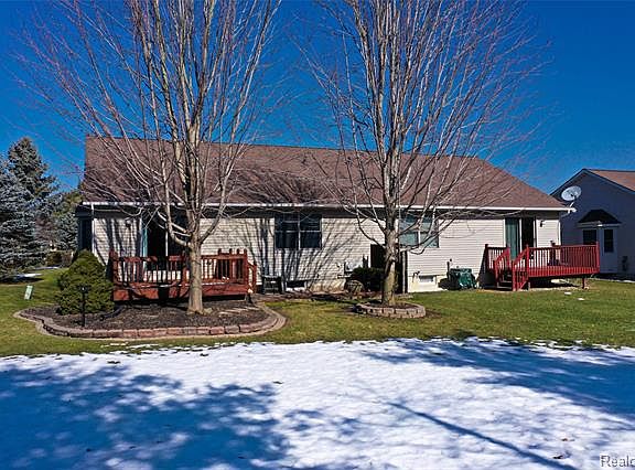 3rd image of 9151 Luea Ln