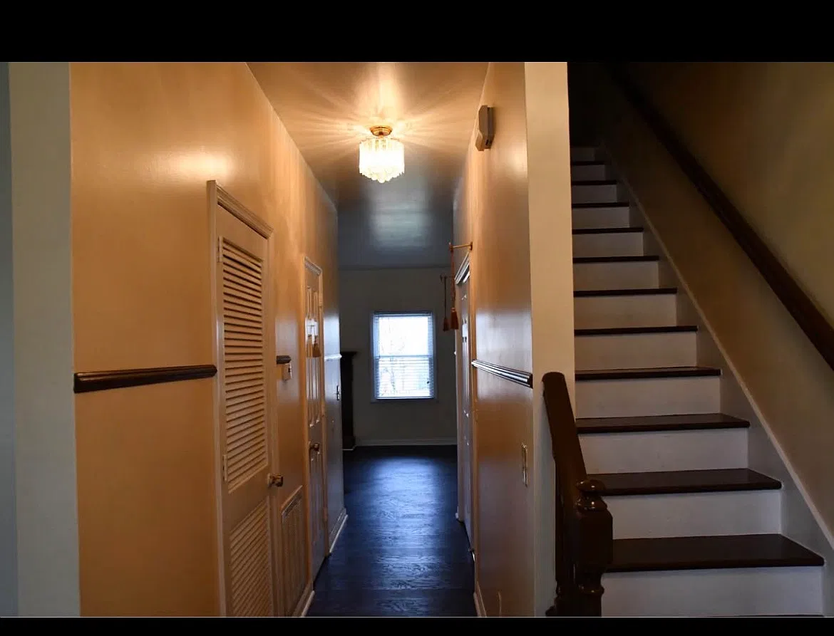 3 bed, 2.5 bath, 1584 sqft, $2,000 — Photo 1