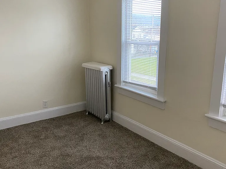 401 E Grove St #1 — Photo 6