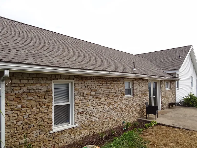 2726 Stewartstown Rd — Photo 7