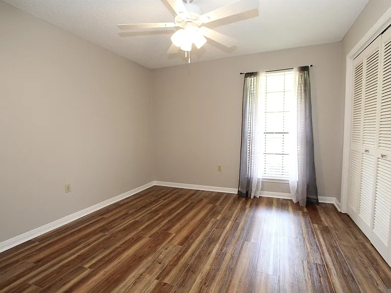 4837 Front Royal Dr — Photo 17
