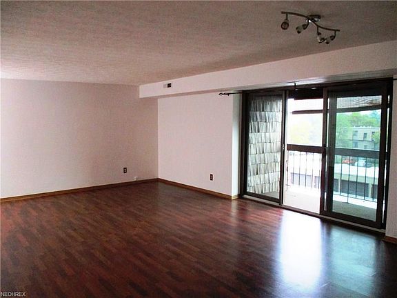 3rd image of 9841 Sunrise Blvd Unit P24