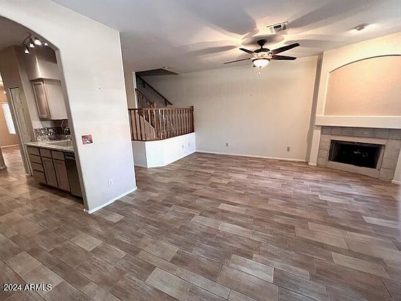 4th image of 500 N ROOSEVELT Avenue #92