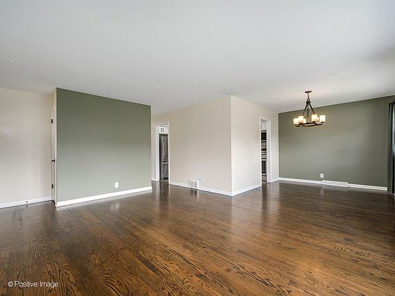 4th image of 8211 Mango Ave