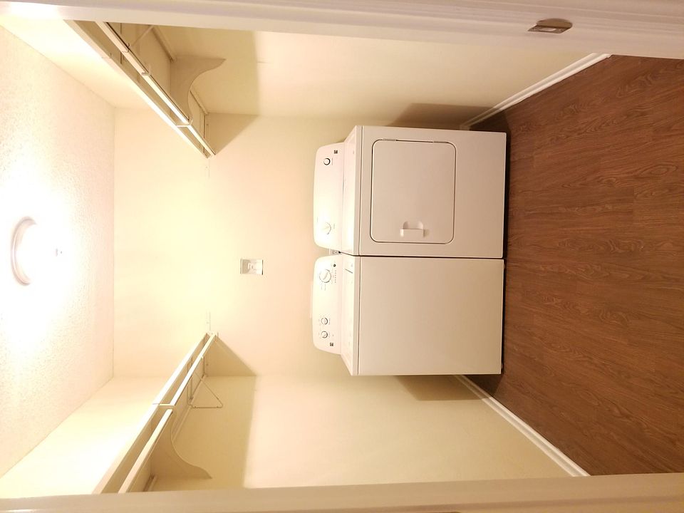 2nd image of 13414 Village Cir APT 213