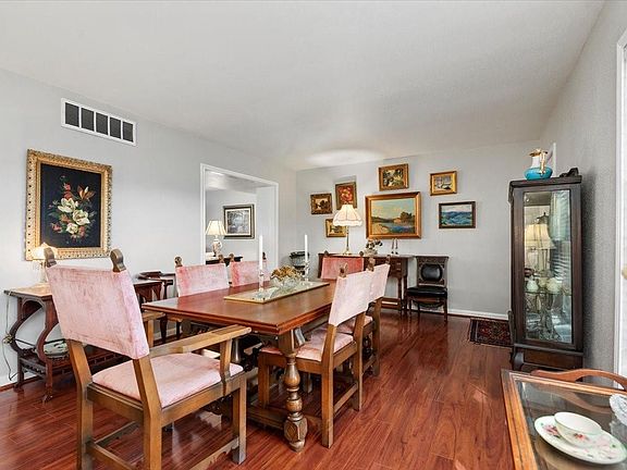 3rd image of 2101 Fountain View Dr APT 62