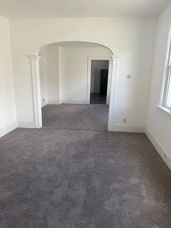 2 bed, 1.0 bath, 1056 sqft, $1,000 — Photo 1