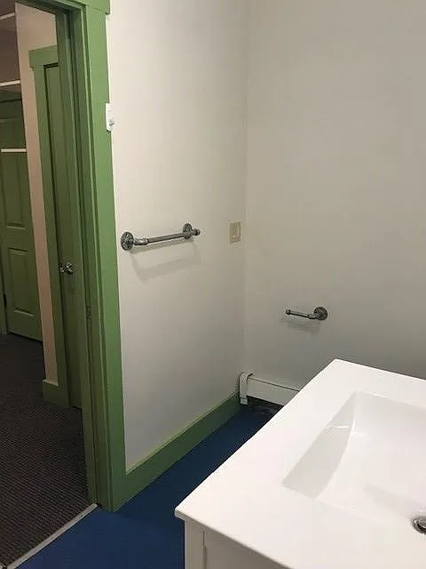 Studio, 215 sqft, $1,505 — Photo 3
