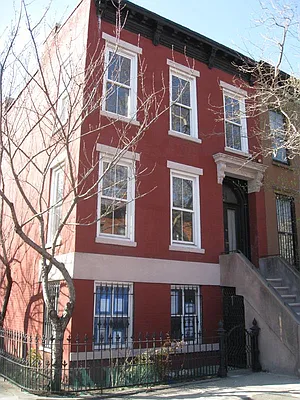 Sold by Sotheby's International Realty | media 1