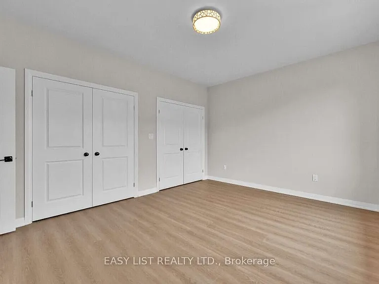 115 Ivy Cres — Photo 13