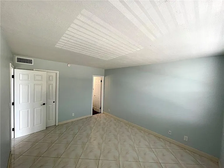 801 N Ocean Blvd #202 — Photo 12