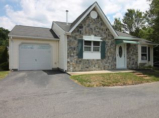 26 Ivy Ridge Close #1000, Freehold, NJ 07728