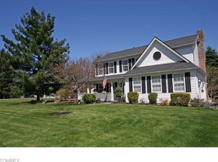 8031 Lexington Way, North Ridgeville, OH 44039