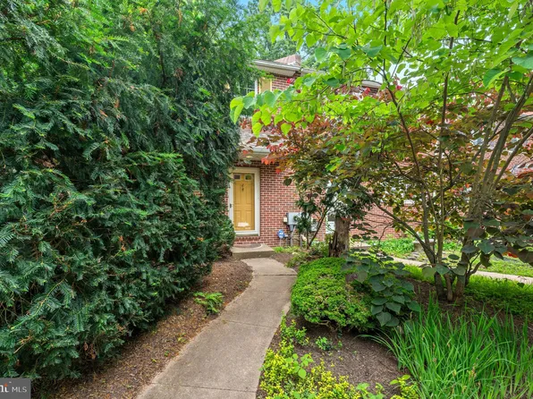 928 Dogwood Ln, Collegeville, PA 19426
