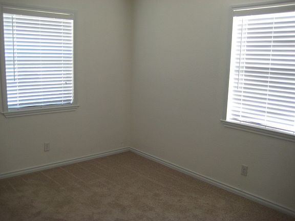 5th image of 4028 Honey Ln