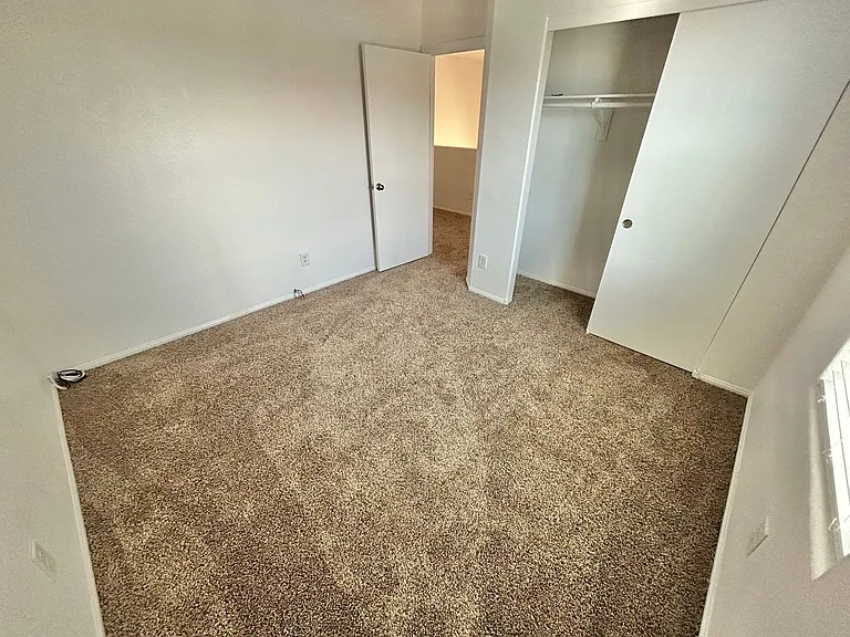 4908 Blue Marlin Ave — Photo 12